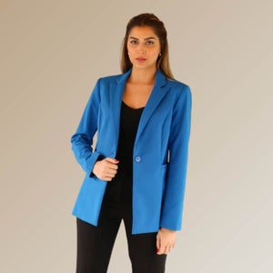 blazer-feminino-alfaiataria-velvera-modelo-amara-azul-03